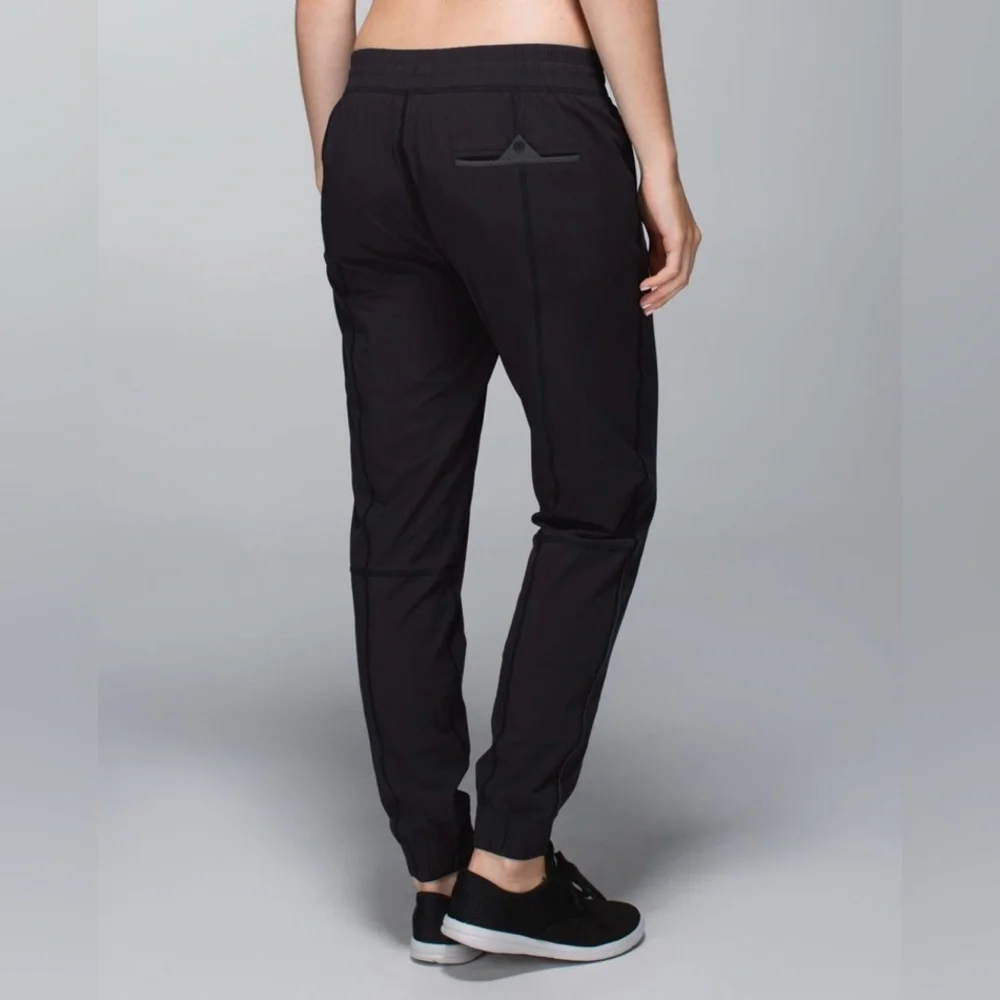 Lululemon‎ | Track To Reality Pant II | Black | Lined | Women’s Size 6